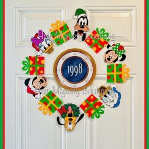 Disney Cruise Door magnetic Christmas Holiday Wreath with Mickey